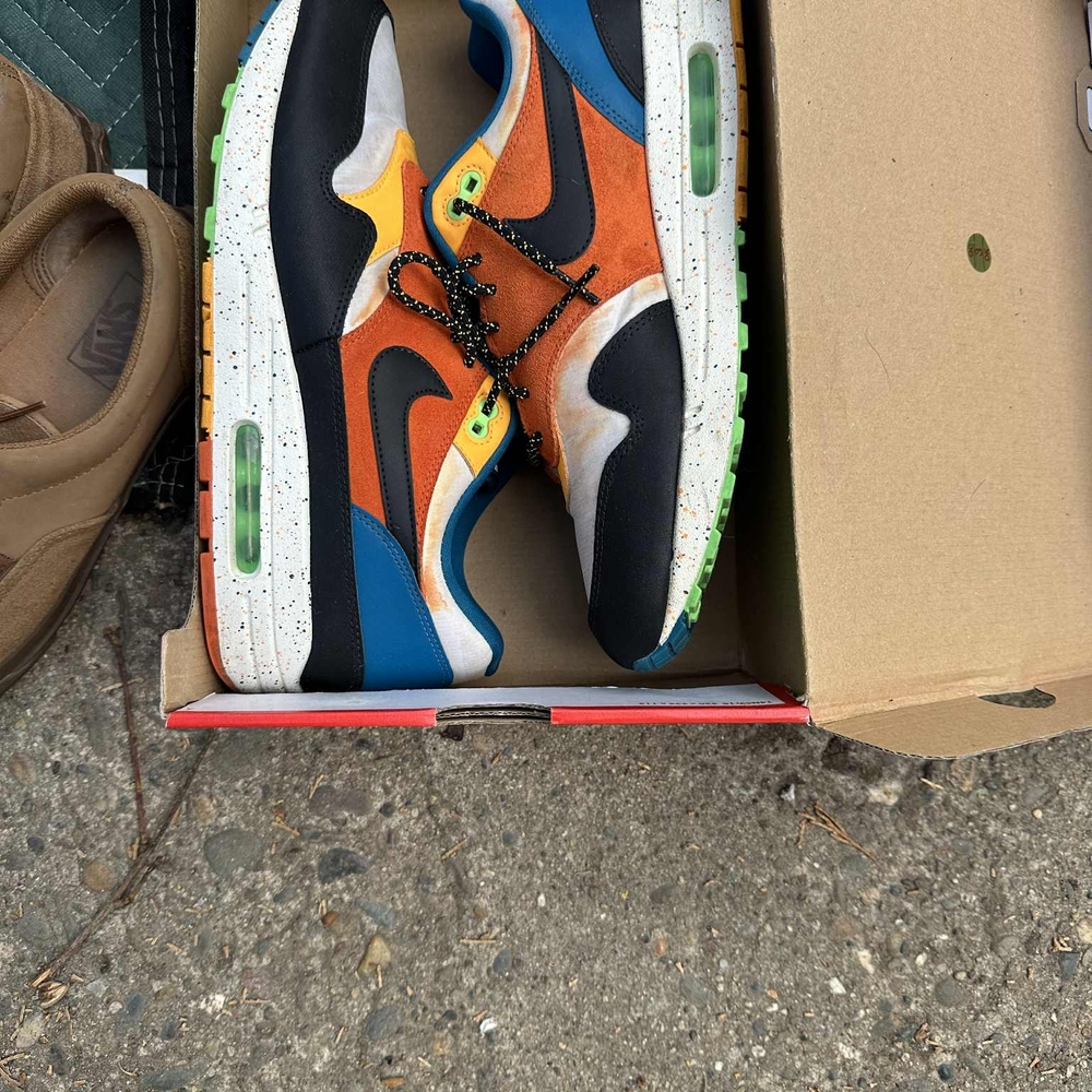 Nike Mens Orange and Blue Sneakers